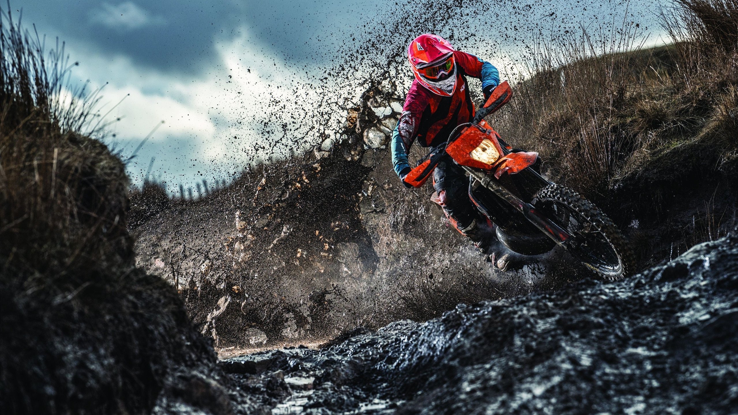 NBA常规赛掘金主场大胜快船 约基奇三节三双轻松收工，掘金队约基奇之前的中锋